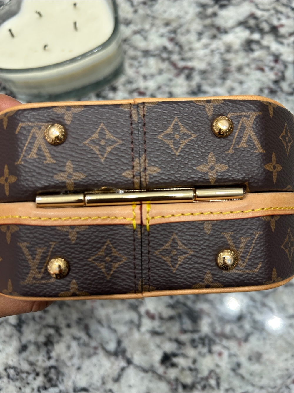 Monogram Boite Chapeau Souple MM round bag clutch - Picture 4 of 6